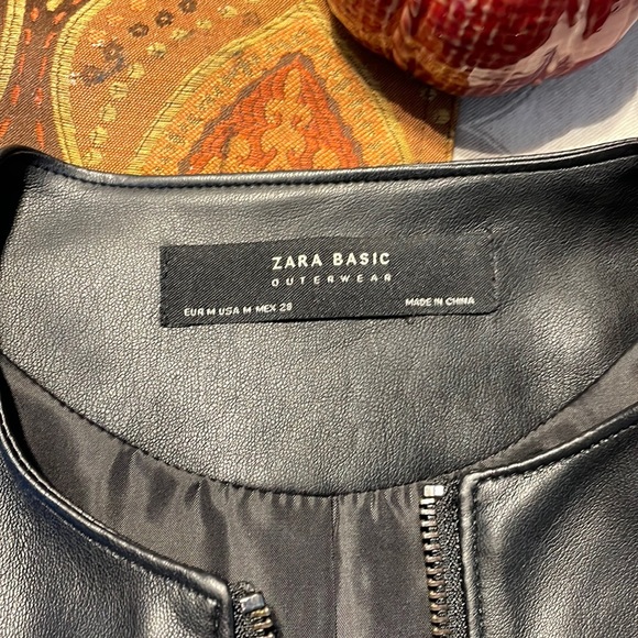 ZARA Black Faux Leather Ruffled Cropped Jacket Medium-Like new! - Picture 5 of 6